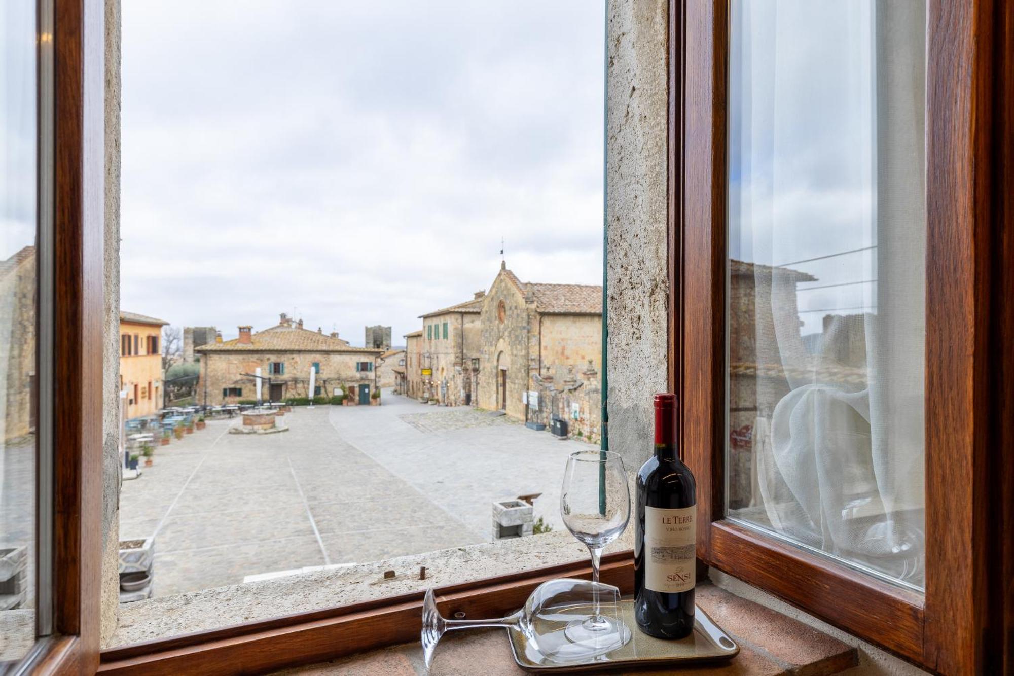 Hotel Sognare Nel Castello Monteriggioni Exterior foto