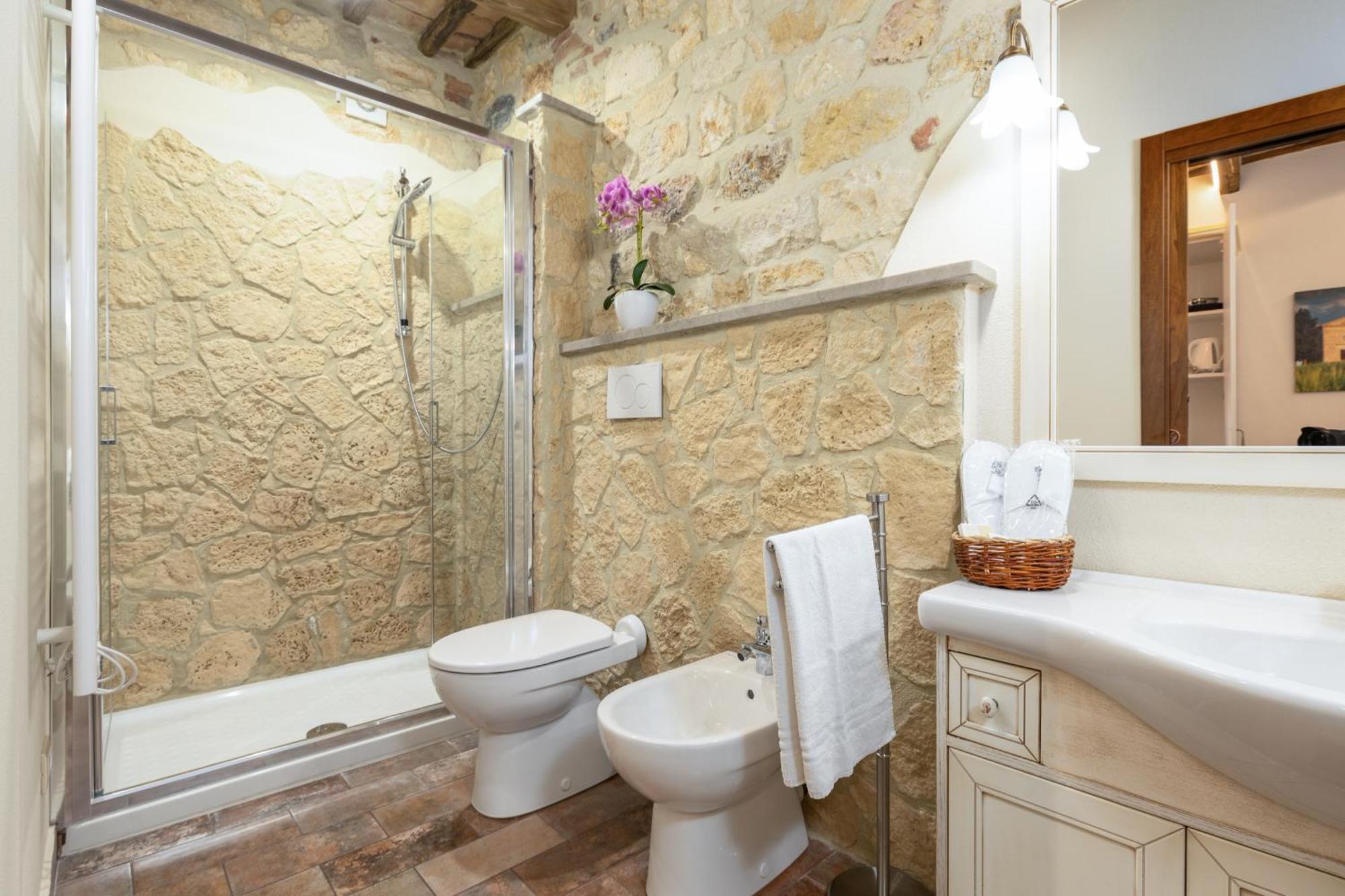 Hotel Sognare Nel Castello Monteriggioni Exterior foto
